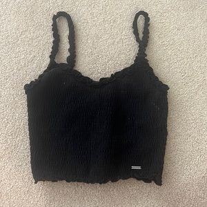 Hollister size S black ribbed and scrunched cropped tank!
